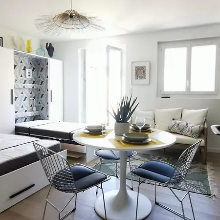 T1 Idealement Situe Plein Centre Apartman *